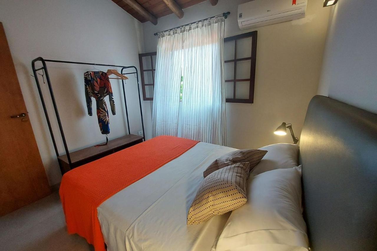 Sapeca - Novo Flat c/ piscina, 50mts da praia, churrasqueira privativa, ar con, wi-fi, netflix. 4pessoas, garagem Araquari Exterior foto